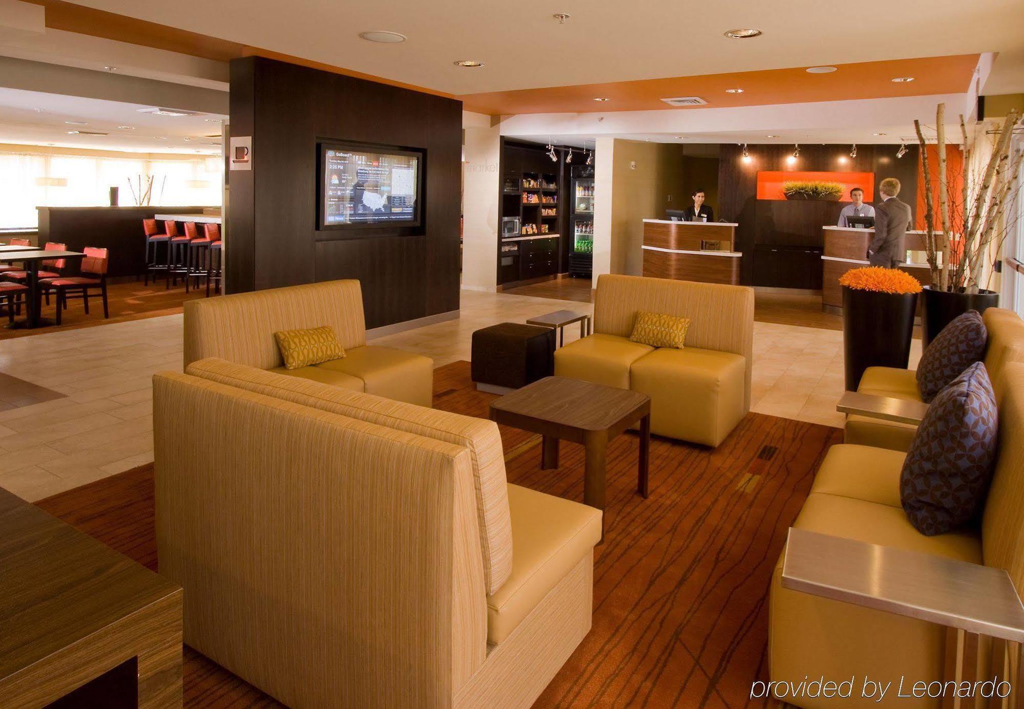 מלון Courtyard By Marriott לנסינג מראה חיצוני תמונה